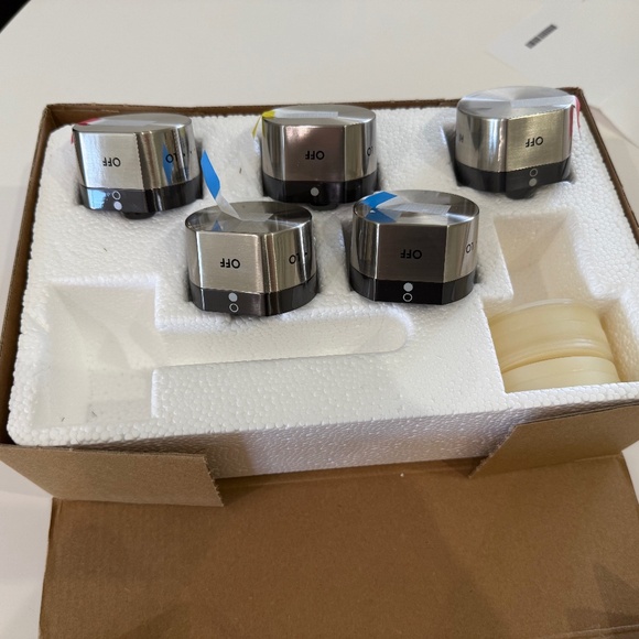 NEW Wolf Stainless Steel Knobs Factory SET OF 5 #826986 for Sub Zero Gas Cooktop - Picture 3 of 7